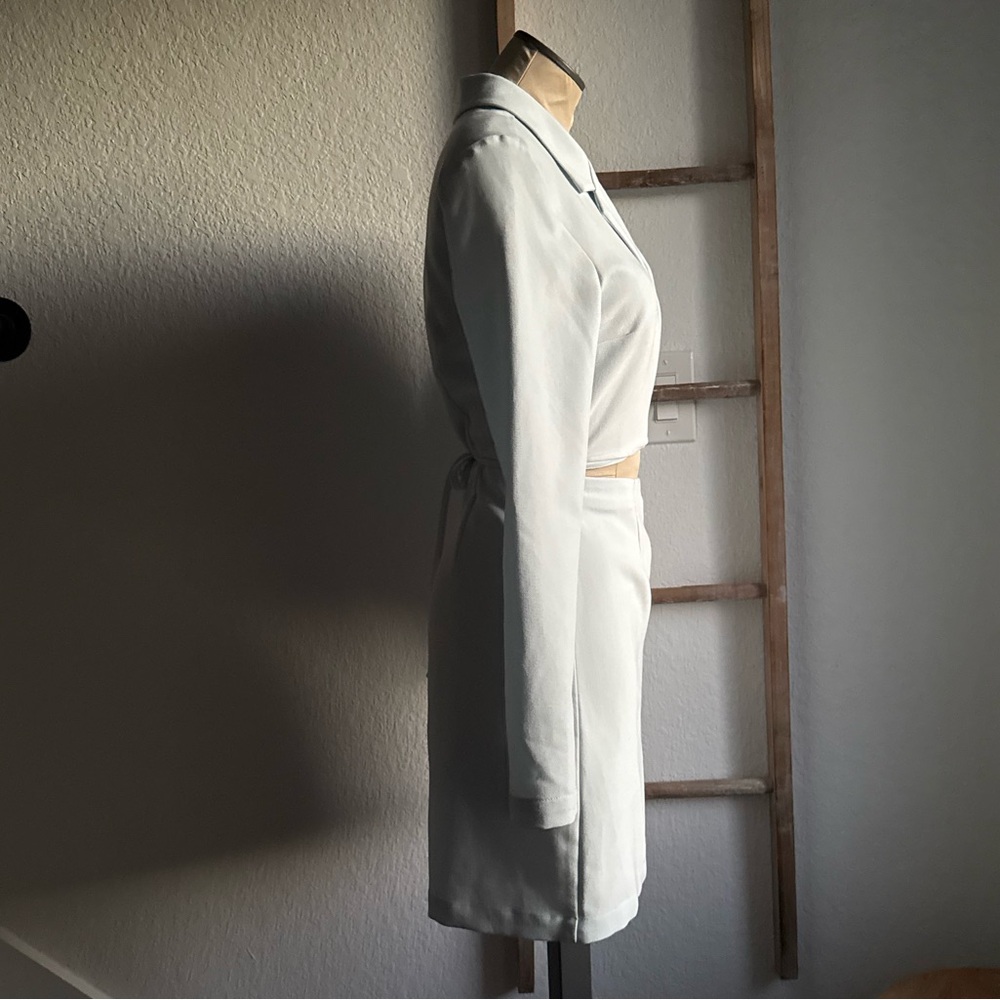 Abercrombie & Fitch Cut Out Wrap Blazer Dress NWOT sz: ST - Picture 6 of 12